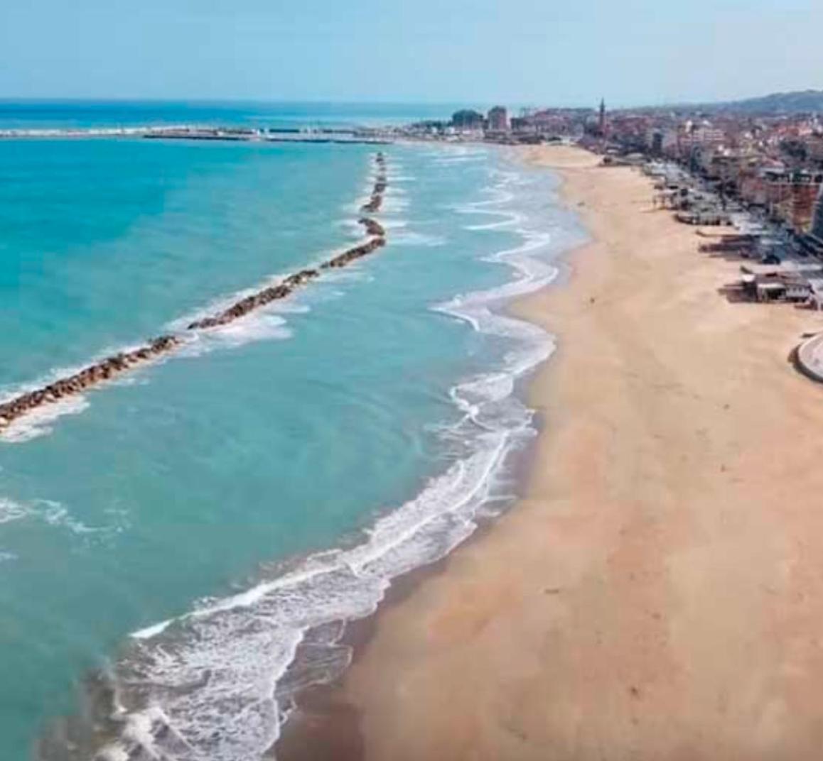 La Voce Del Mare 3 Lägenhet Civitanova Marche Exteriör bild