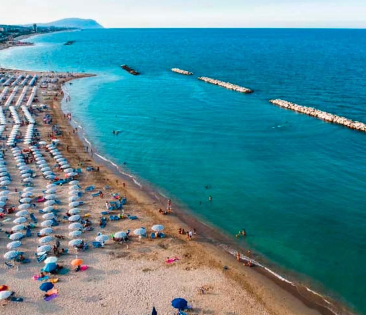 La Voce Del Mare 3 Lägenhet Civitanova Marche Exteriör bild